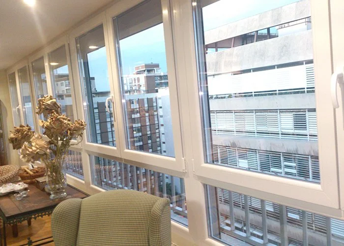 Cortinas de cristal para terrazas Valencia con diseño y funcionalidad